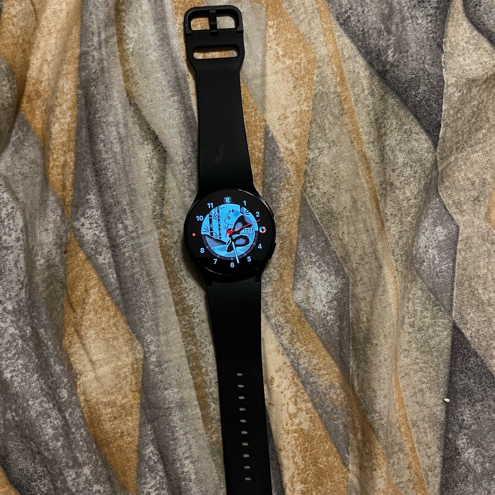 Galaxy black watch. New